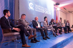 7. decembar 2017. Šef delegacije prof. dr Ljubiša Stojmirović na prvoj sesiji